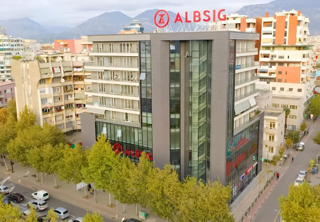 Free Parking Skanderbeg Square - Spacious Central Apartment Тирана Экстерьер фото