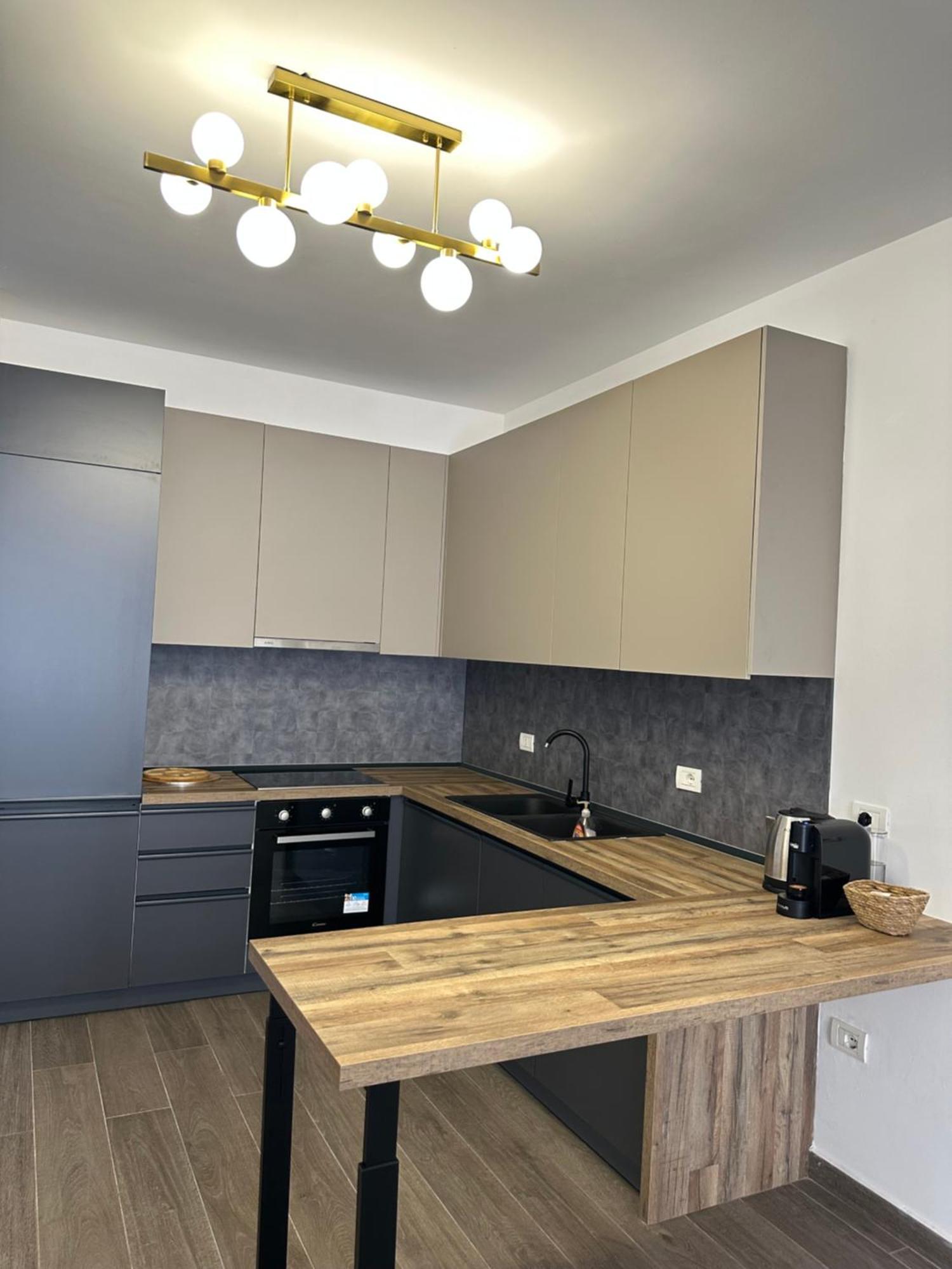 Free Parking Skanderbeg Square - Spacious Central Apartment Тирана Экстерьер фото